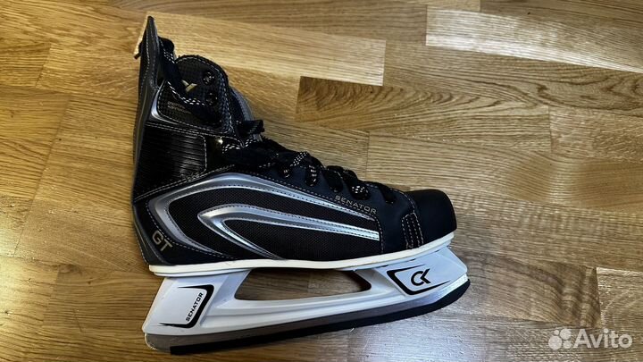 Коньки хоккейные 43 размер