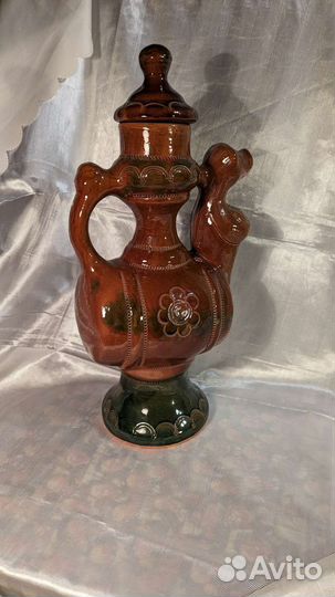 Большой глиняный кувшин для вина, кваса или пива