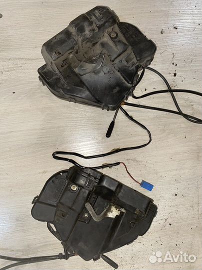 Замок двери задний mercedes w203