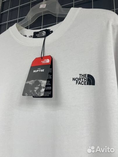 Костюм The North Face с шортами