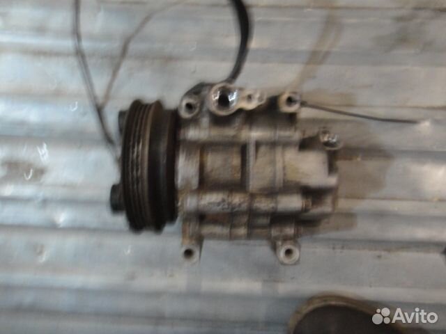 Компрессор кондиционера 323F (94-98) 1,8 б/у