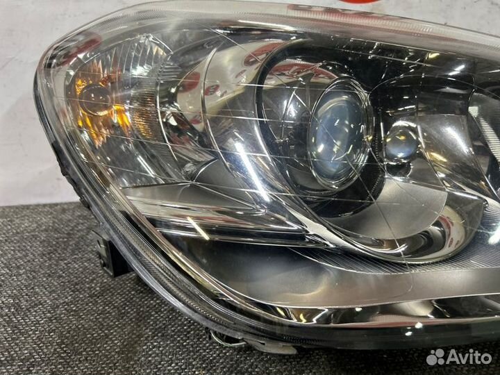 Фара ксенон передняя правая Suzuki Kizashi RE