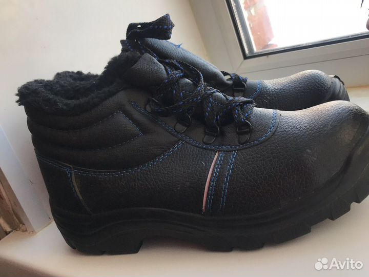 Ботинки рабочие 42 размер новые
