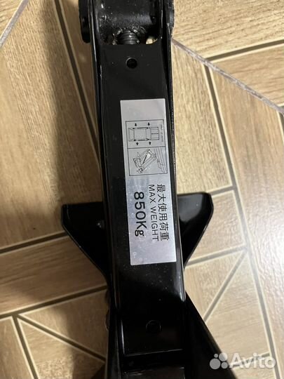 Домкрат subaru forester/outback оригинал