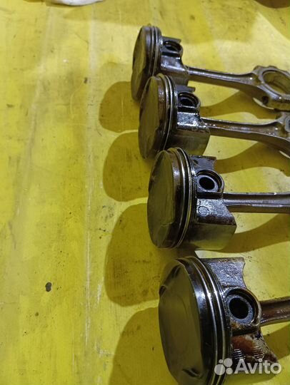 Комплект Поршень Toyota Corolla Корола e15 150