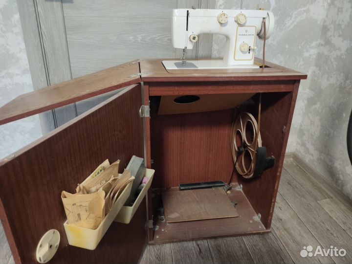 Швейная машинка