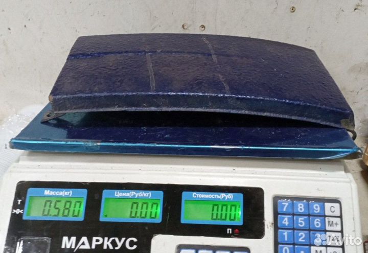 Накладка (ресничка) под фары правая