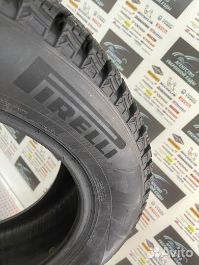 Pirelli Scorpion Ice Zero 2 275/40 R21 107H