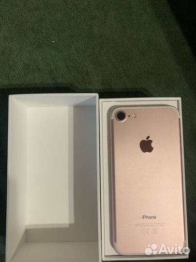 iPhone 7, 32 ГБ