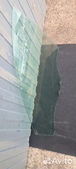 Стекло двери переднее левое Renault Duster HJD F4R