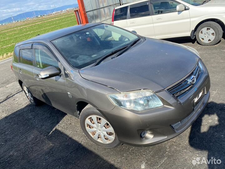 Toyota Corolla Fielder рестайлинг E140 в разбор