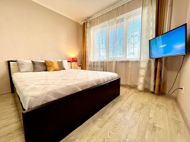 1-к. квартира, 60 м², 1/4 эт.