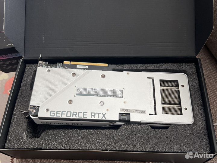 Видеокарта gigabyte rtx 3060vision OC-12GD 2.0