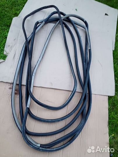 Уплотнитель двери для Volkswagen Passat B5 седан