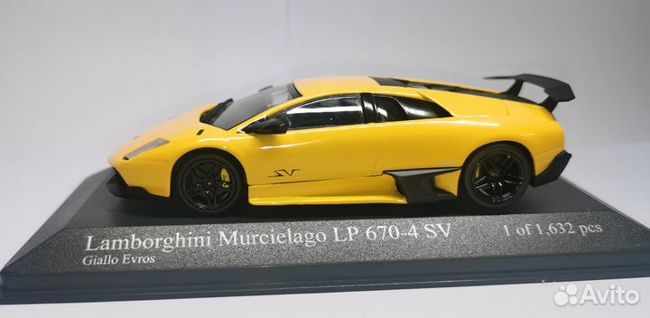 Lamborghini Murcielago LP670-4 SV 1/43 Minichamps