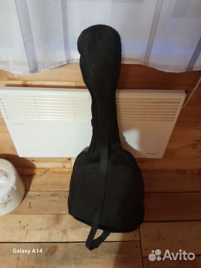 Классическая гитара бу