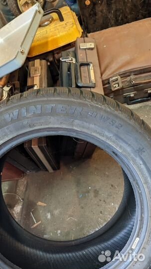 Jinyu YW52 225/55 R17 97H