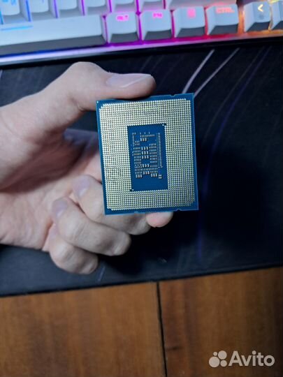 Процессор intel Core i3-121000