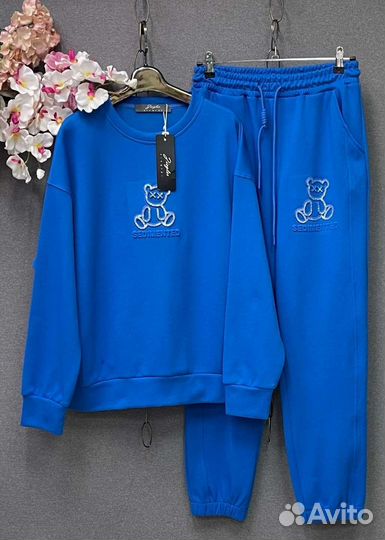Спортивный костюм