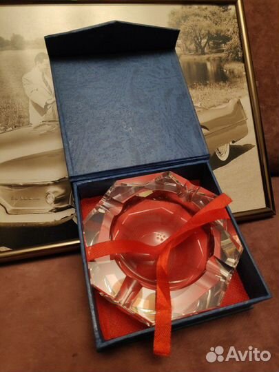 Хрустальная пепельница в подарочной коробке