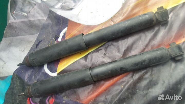 Задние амортизаторы Форд Мустанг 5 Ford Mustang 5