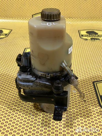 Насос гидроусилителя руля Ford Kuga CBV 2.0L