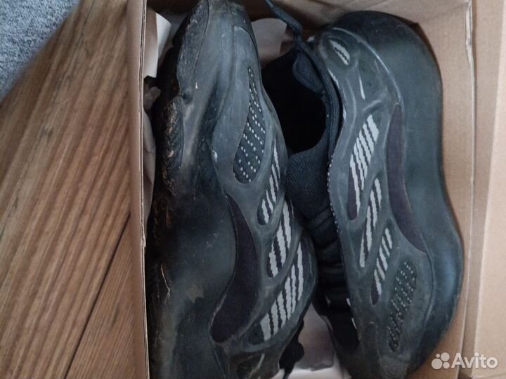 Кроссовки adidas yeezy boost 700 мужские38 размер