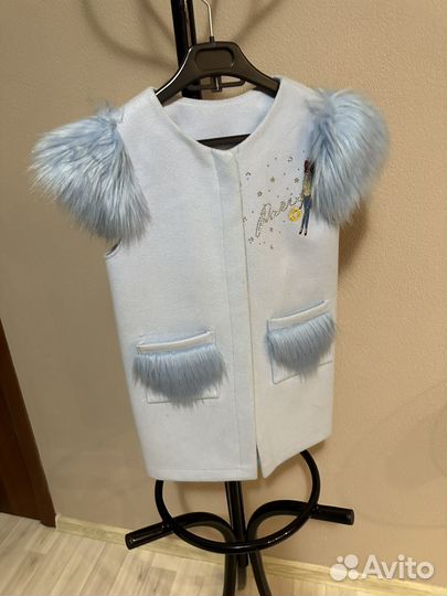 Жилет на девочку