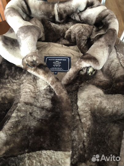 Женская укороченная мутоновая шуба