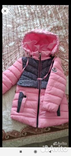 Две куртки для девочки