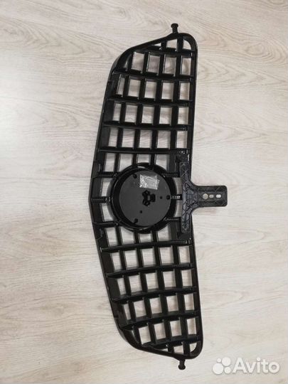 Решетка радиатора GT для Mercedes W212