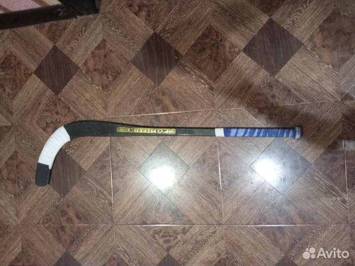 Клюшка для хоккея с мячом