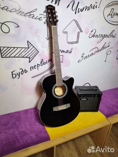 Электроакустическая гитара с комбиком