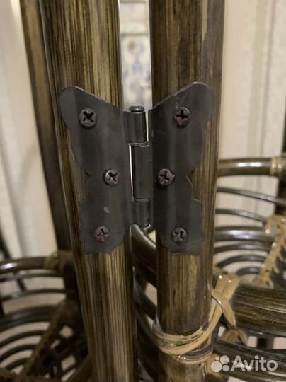 Подставка из ротанга для цветов