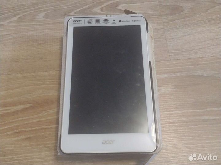 Планшет Acer iconia Tab 8 W