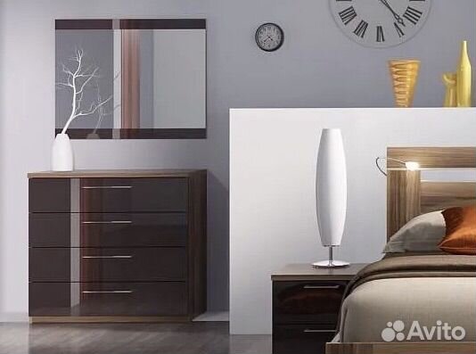 Зеркало настенное