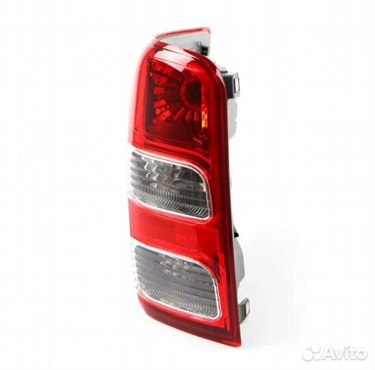 Задний фонарь для Mitsubishi L200 2015
