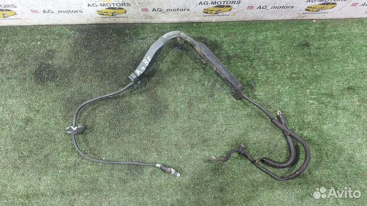 Клемма аккумулятора минус 1.8 Audi A4 B5