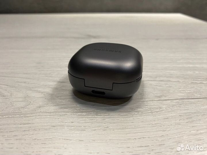 Беспроводные блютуз наушники Samsung Bads Live