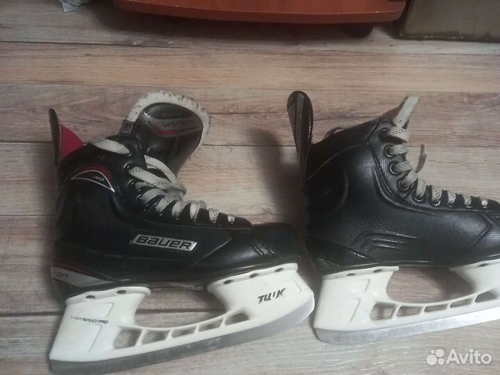 Хоккейные коньки bauer