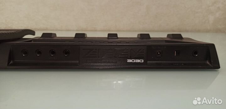 Гитарный процессор Zoom 3030