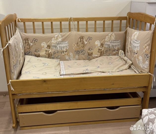 Кмплект белья в детскаую кроватку 2 шт