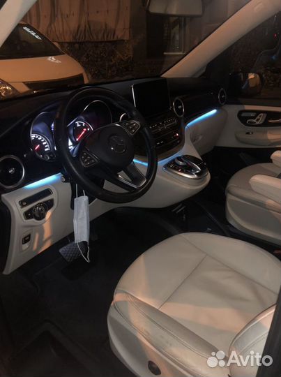 Мерседес Аренда минивэна,трансфер,такси Сочи. Абха