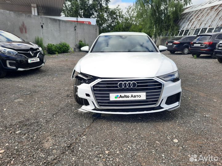 Audi A6 2.0 AMT, 2019, битый, 180 000 км