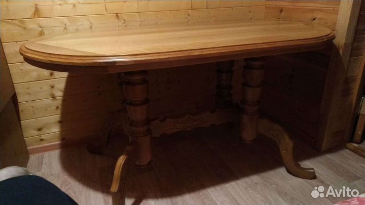 Стол из массива дуба