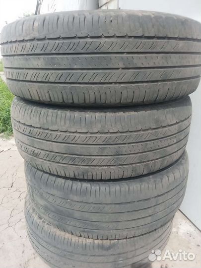 Michelin Latitude Tour 215/65 R16