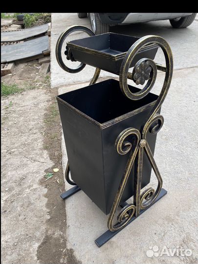 Урна уличная с пепельницей