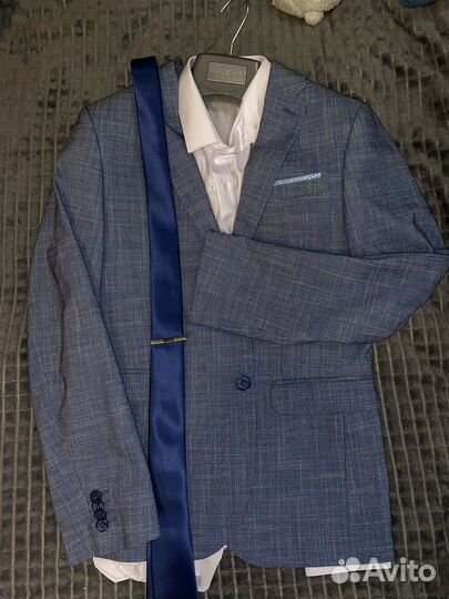 Костюм мужской