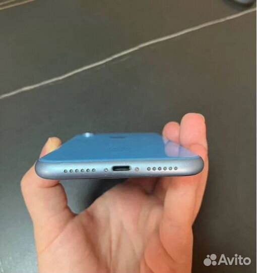 iPhone Xr, 64 ГБ