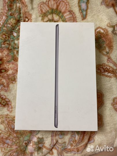 Коробка от iPad 6 32 GB